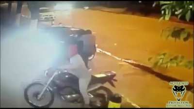 Argentinian Driver Uses Car To Escape Ambush