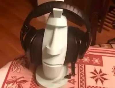 🗿🎧🎼