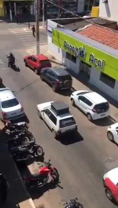 A casa caiu!