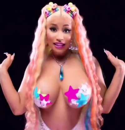 Nicki Minaj full titty clips compilation from the 