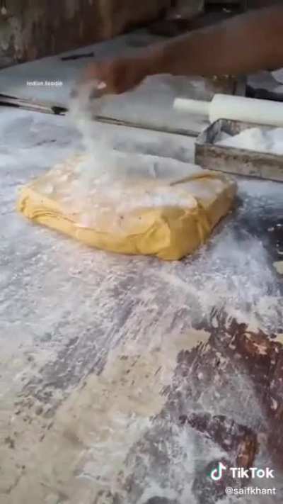Making cream rolls