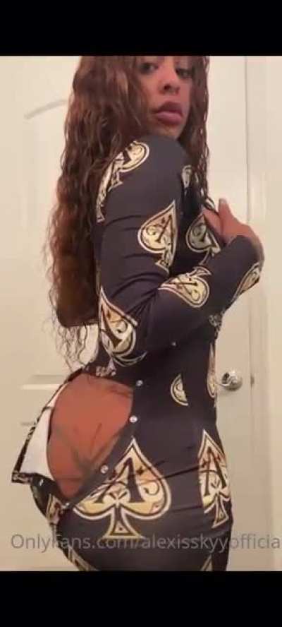 👀🥴 Full video (2min) ‼️😭🥶 IYKYK. It’s lit 🔥 Will be posted in VIP Community.