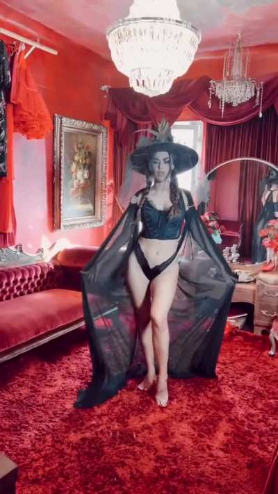 Lana/CJ Perry