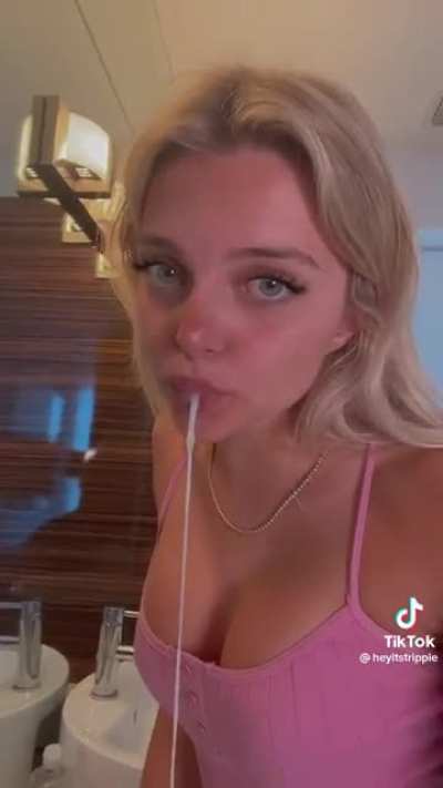 I love to swallow 😚