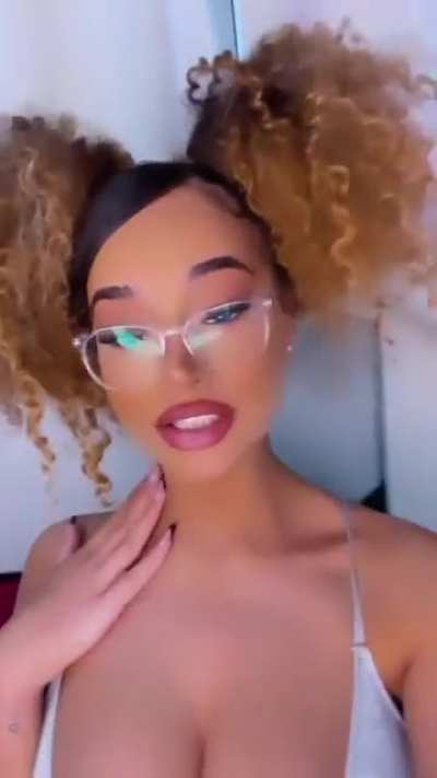 💋