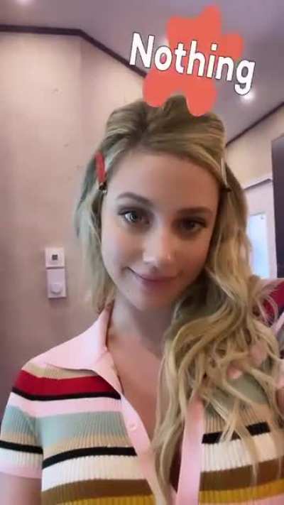 Lili Reinhart