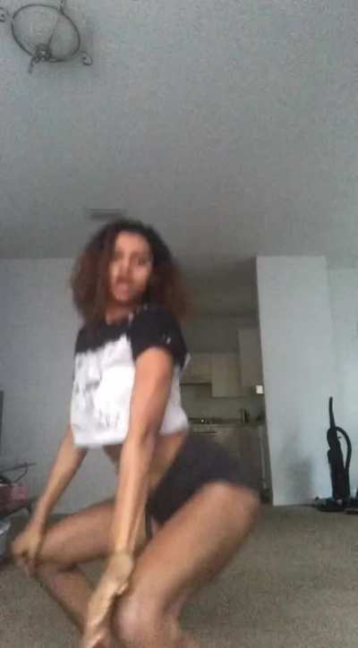 Dancing Ebony Nipslip