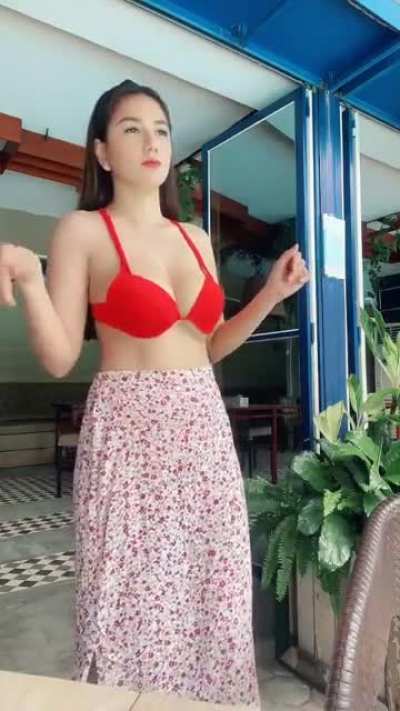 Faye Lorenzo