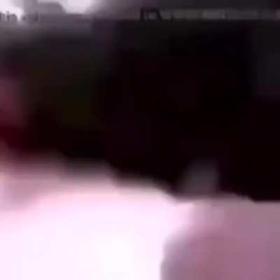JAJAJAJJAJA MONO FELIZ AJAJAJAJA