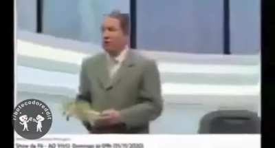 Como esse cara ainda tá vivo?