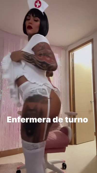 quieres que te cure la calentura ricur<wbr>a?😈😈