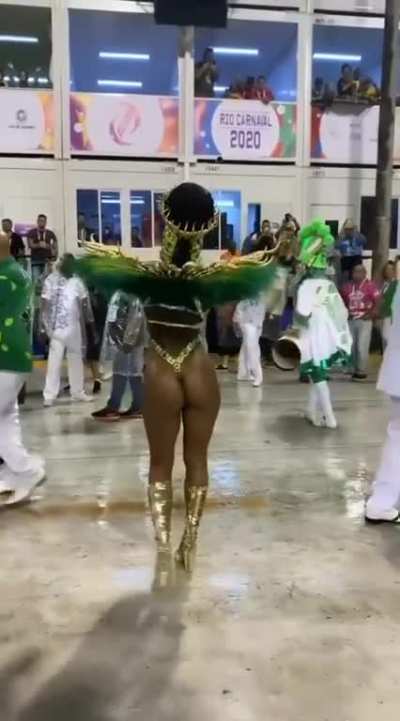 Iza