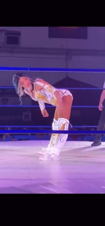 Mercedes Mone