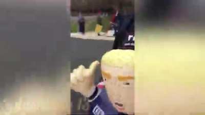 Trump Supporter Coughing On Protester 🤦🏾‍♂️🤦🏾‍♂️🤦🏾‍♂️ This man don’t care