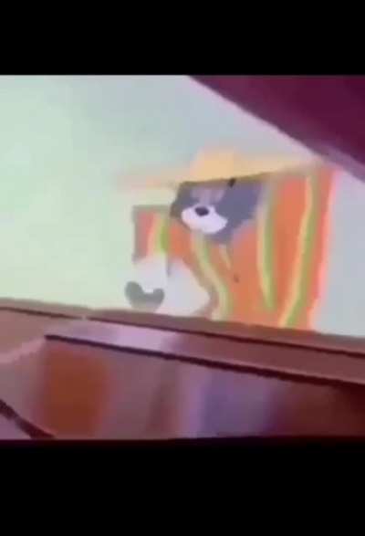 Not really a scream but it is perfectly cut.
