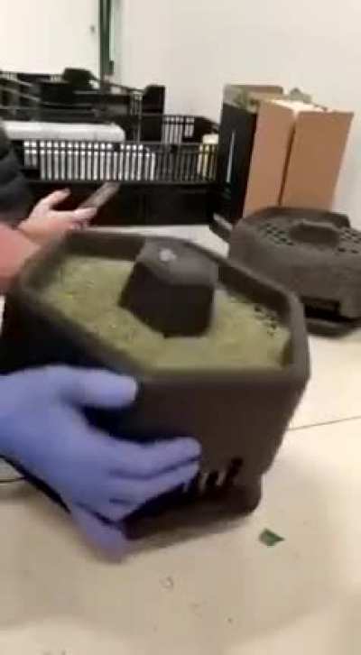 I don't smoke weed...but that thing is dope.