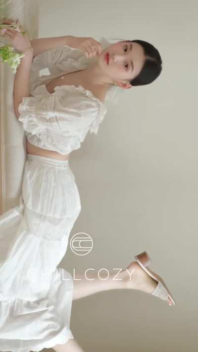FAVORITE - Ahra