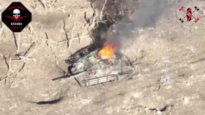 An Abandoned Russian T-62 is destroyed by an FPV Drone near Novomykhailivka [Published 09/04/2024]