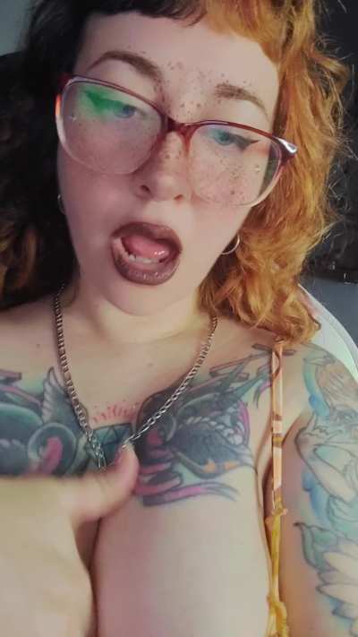 Tomorrow is Mommy's fxcking 𝐁𝚰𝐑𝐓𝐇<wbr>𝐃𝐀𝐘, come bring me my gifts and beg for more and more saliva (l1nk in comments)