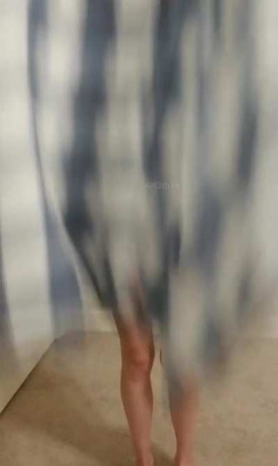 Look how fast I can get naked for you!