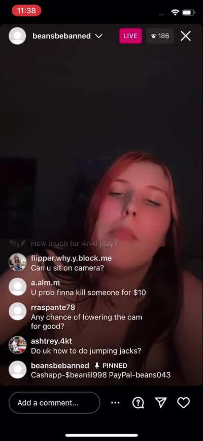 lilbeans naked eating burgers🍔playing with booty hole & pussy on ig live😂
