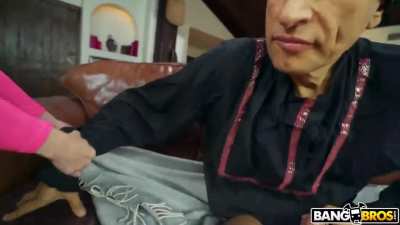 NO LE CABE LA VERGA EN EL CULO🍑<wbr>😏😏COM<wbr>PLETO EN COMENTARIOS 👇🏻🍑