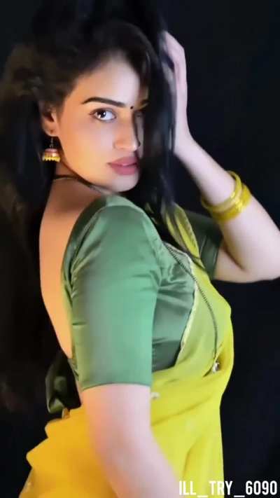 Pratiksha Aunty 