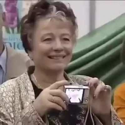 I wish i was there when she checked the photos later