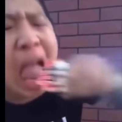 nom nom nom
