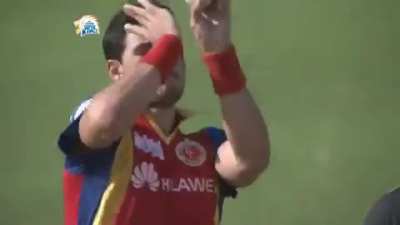 Mitchell Starc Magical Opening Over to Dwayne Smith