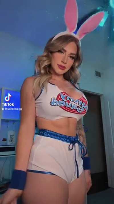 Lola cosplay anyone? 💙