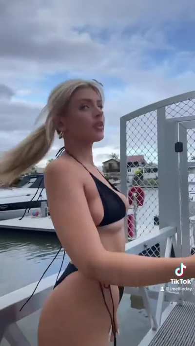 @imellieday
