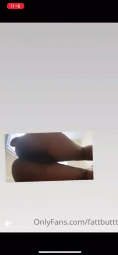 Rayy ass so fat
