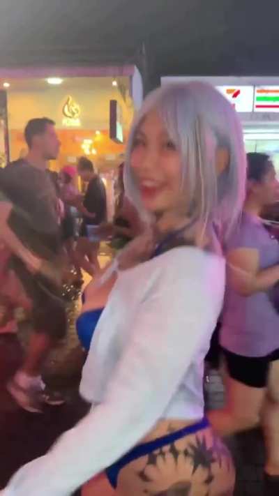 Mia