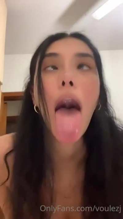 😋
