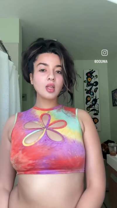 Wide hips