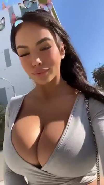 She really cute