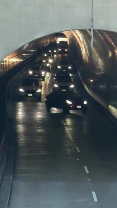 Waymos mogging a (hopefully) human driven Tesla