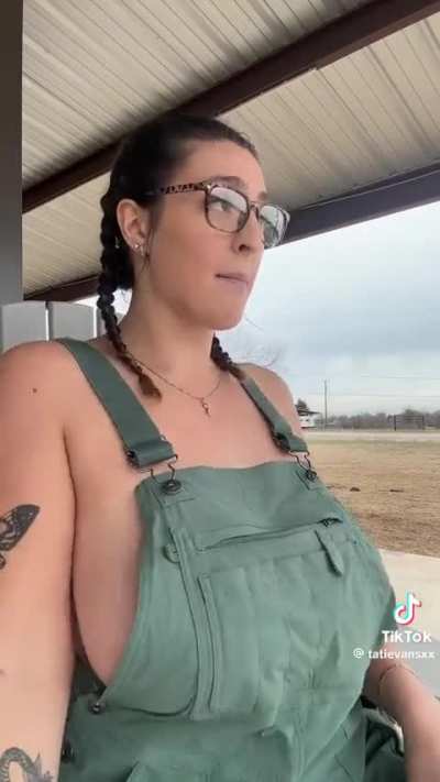 @tatievansxx