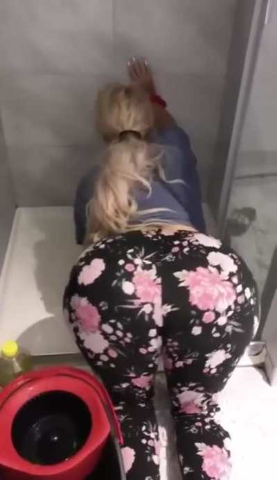 Damm hot..