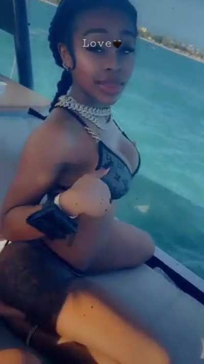😍😍😩😩