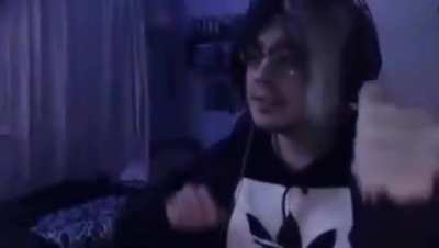 Matias Candia no te puede alegrar por bailar Break My Stride de fondo, Matias Candia: