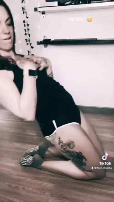 French girl 29 yo All my 🤫 links in MY Bio 😘