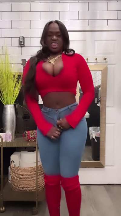 NGL if this isn’t the perfect ass idk what is