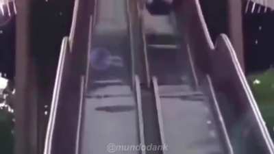 nyoom