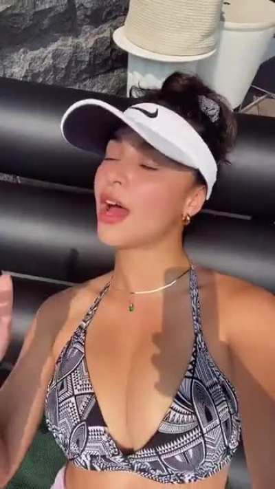 Yassi Pressman