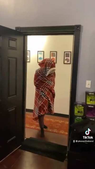 Darth Maul has entered the chat