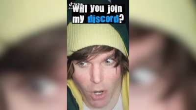 Onision Responds to the internet with comments Turned off and plugs his website/discord