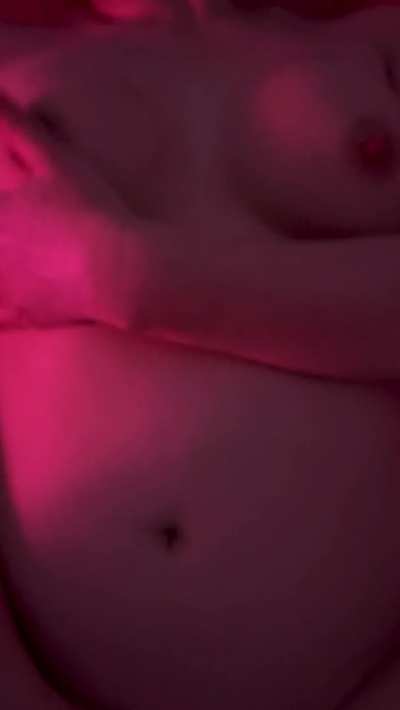 Pussy & nipple play while getting blacked 😻👅