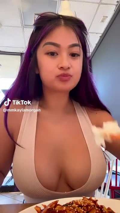 @mmkaylamorgan